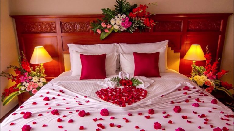 How to Decorate a Hotel Room for Valentine’S Day